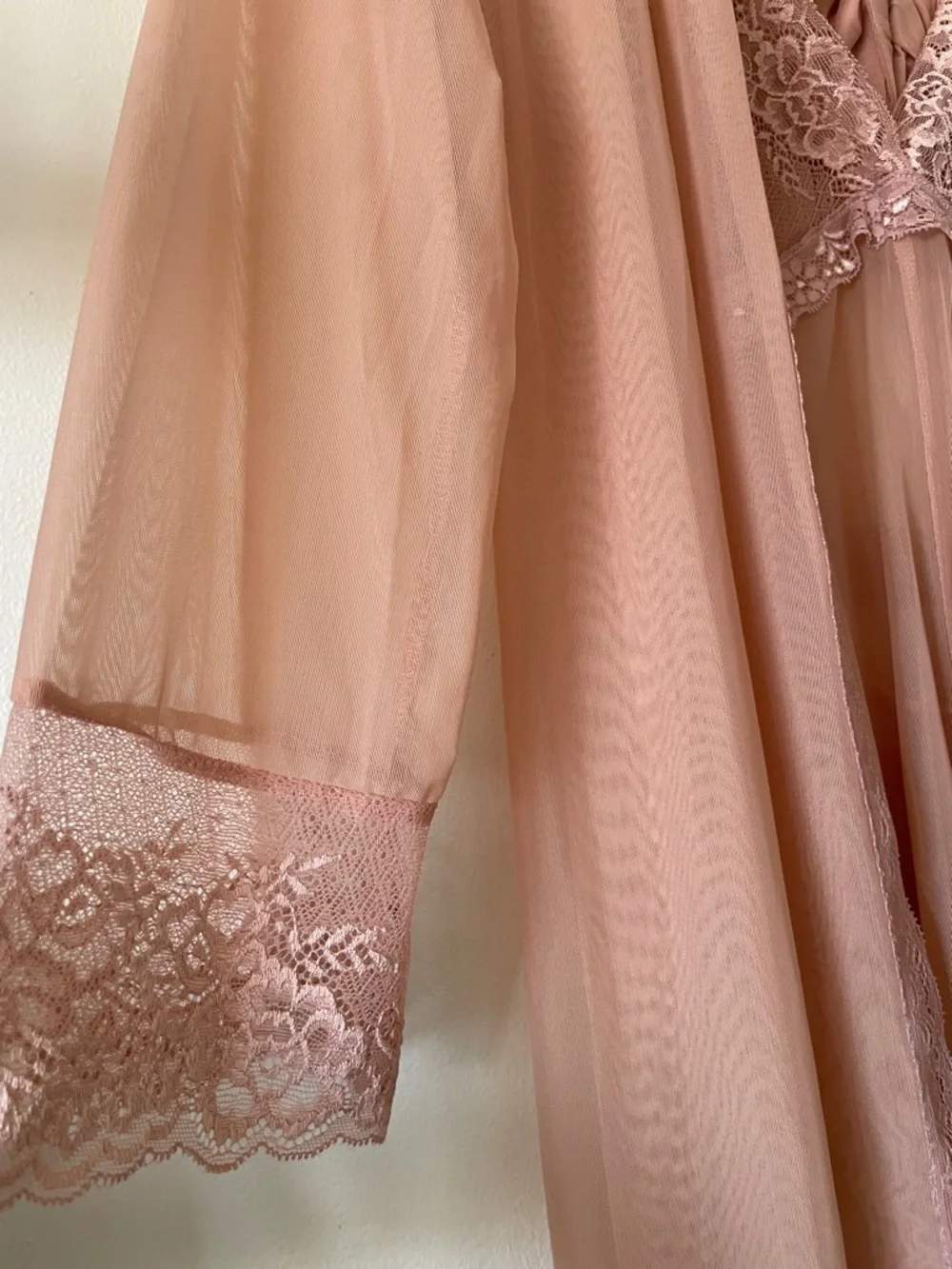 Blush Pink|Lace Trim Robe and Nightgown Set|Large- Runs Medium/Large|NWOT